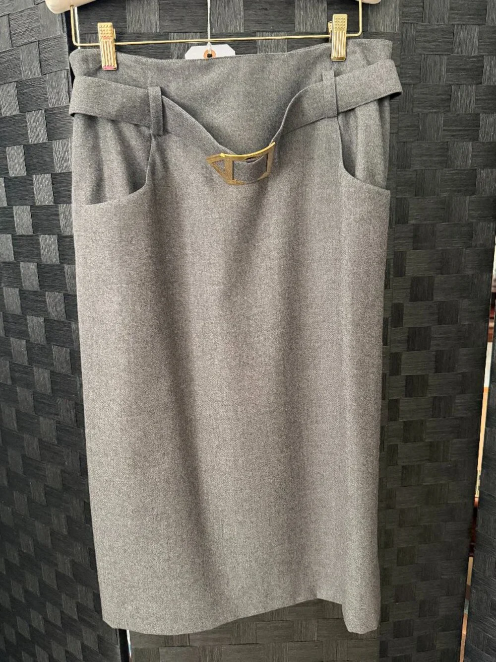 Vintage Chanel Midi skirt. Size FR 44- US 12.